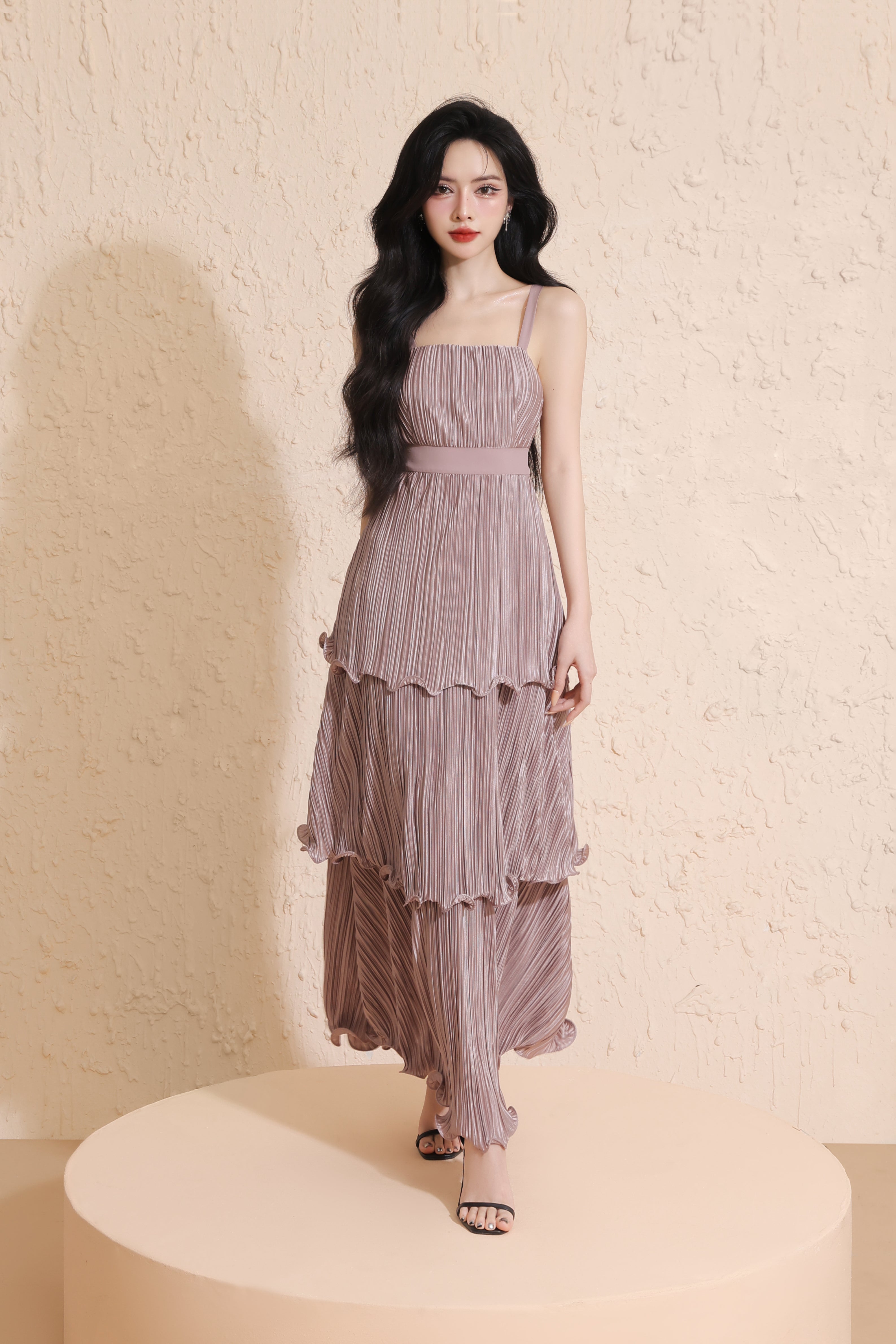 Pleated tiered 2024 maxi dress