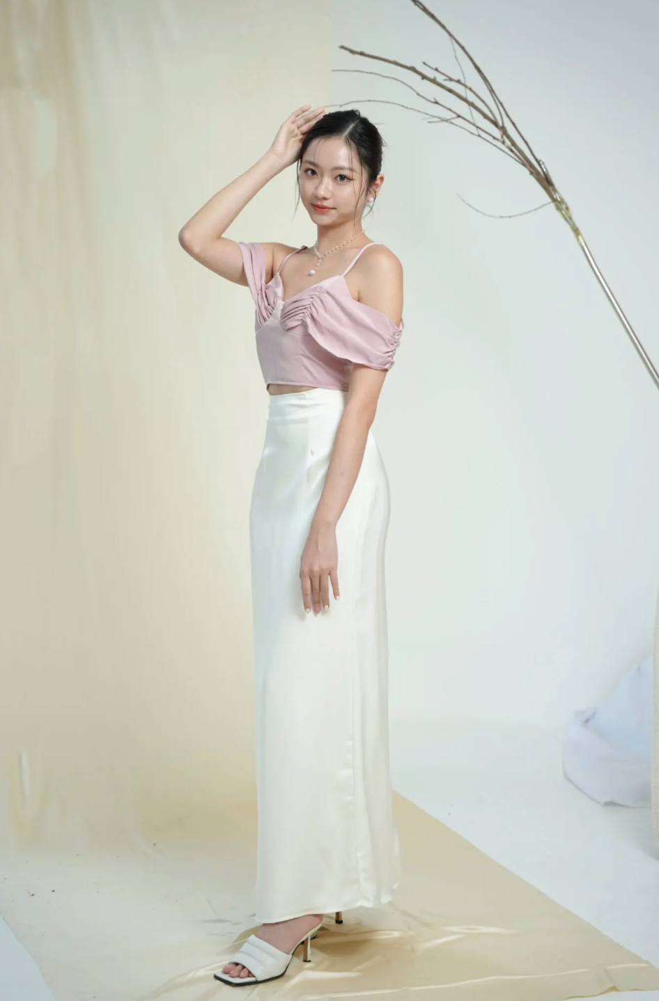 Room8008 Dinner Satin Long Skirt in White