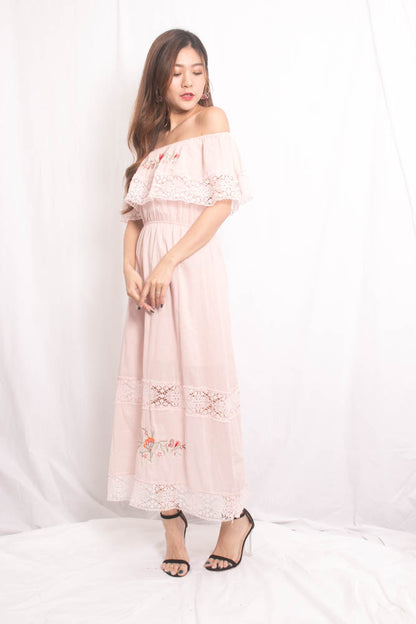 Shella Embroided Dress in Pink