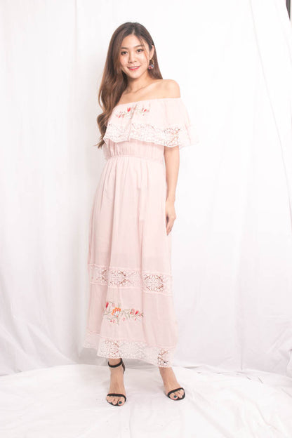 Shella Embroided Dress in Pink