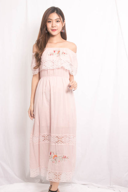 Shella Embroided Dress in Pink