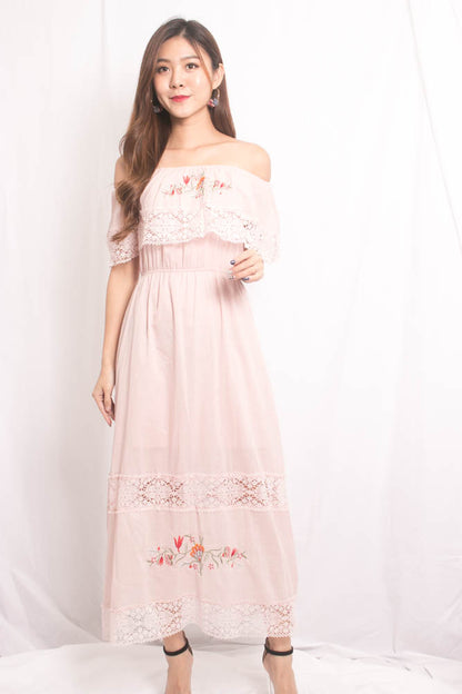 Shella Embroided Dress in Pink