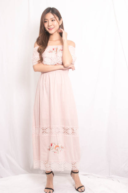 Shella Embroided Dress in Pink