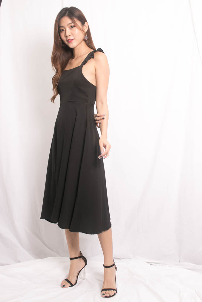 Maxia Cross Back Midi Dress in Black