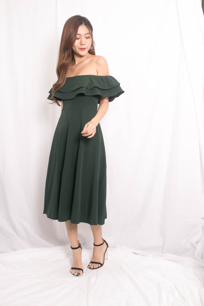 Lynda Flutter Off Shoulder Dress in Green