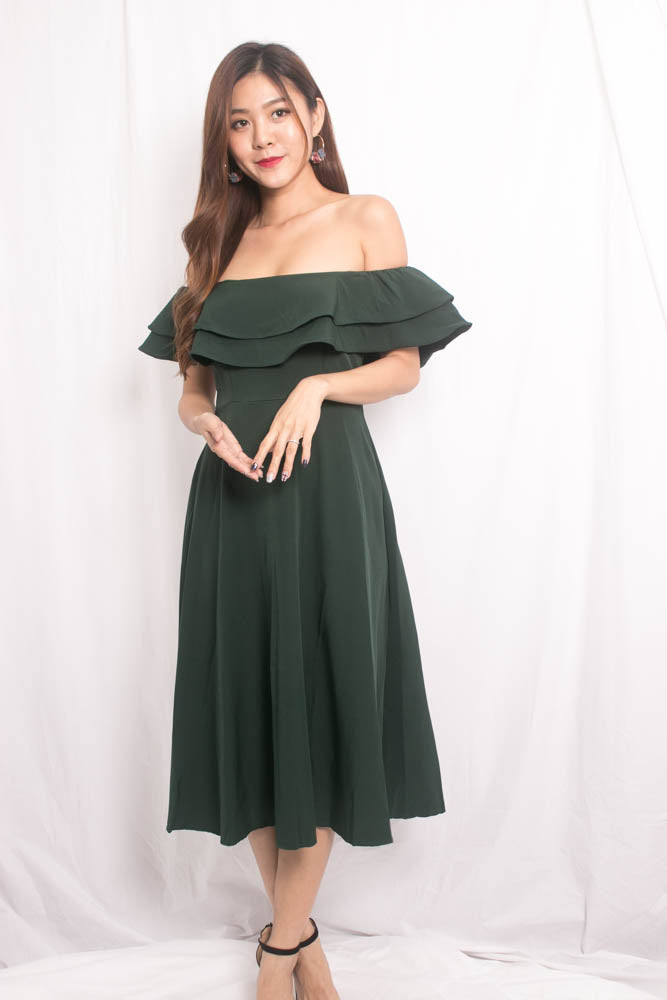 Lynda Flutter Off Shoulder Dress in Green