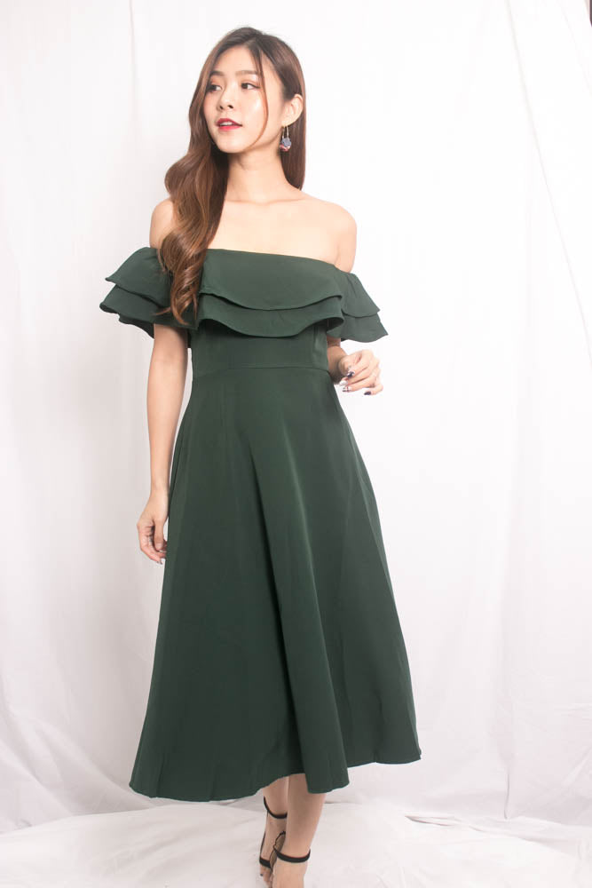 Lynda Flutter Off Shoulder Dress in Green