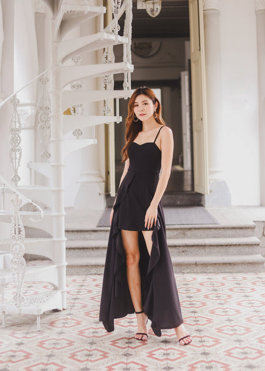 *PREMIUM* Elva Gown Dress in Black