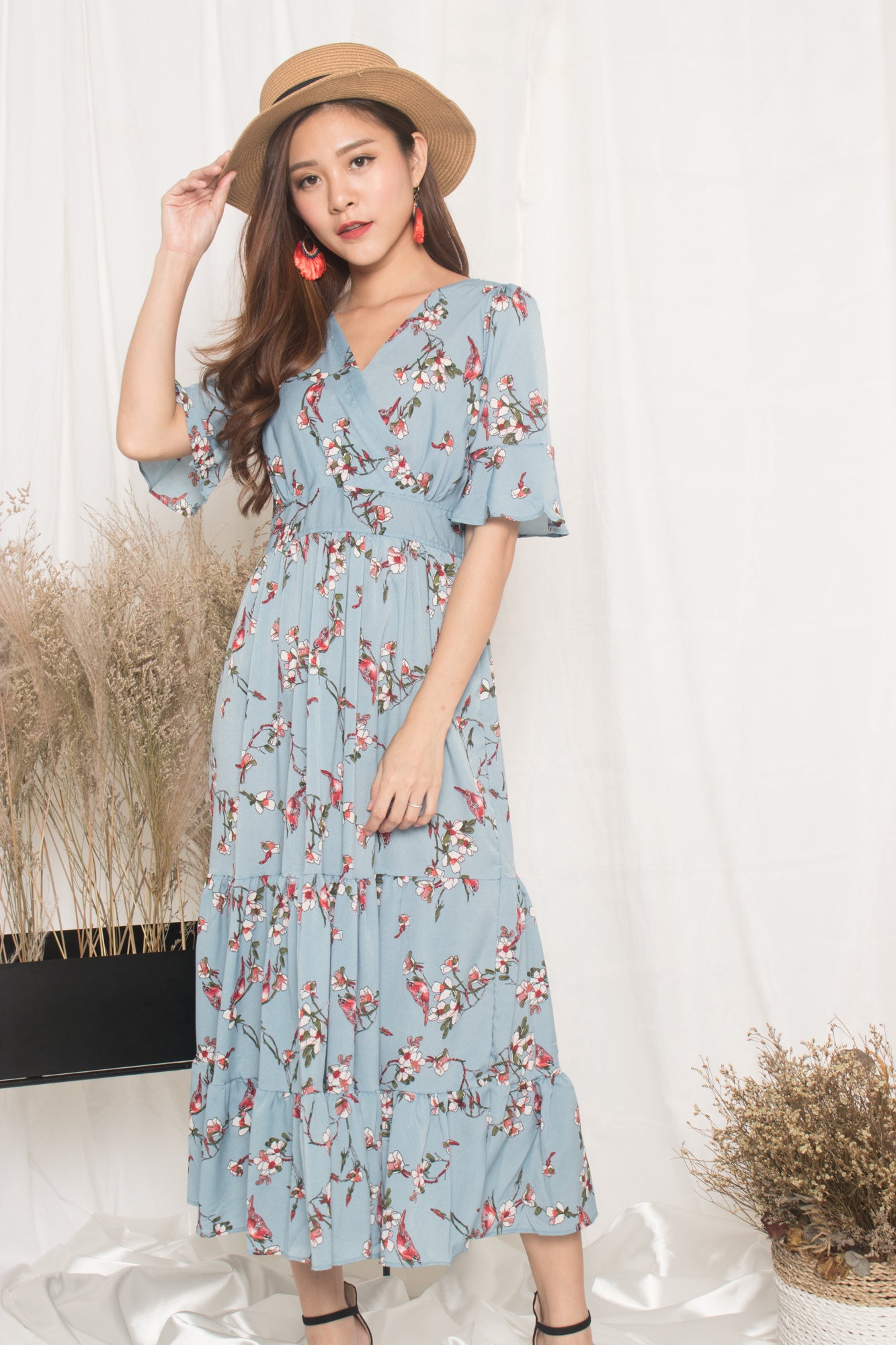 Sassy Island Floral Dress In Blue