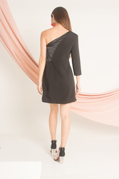 Aleda Toga Dress in Black