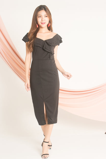 Helna Offsie Dress in Black