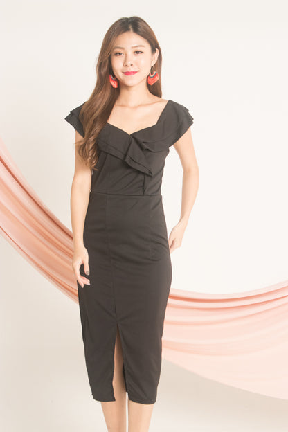 Helna Offsie Dress in Black