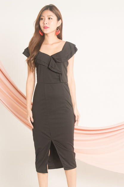 Helna Offsie Dress in Black