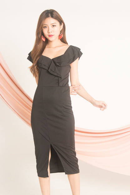 Helna Offsie Dress in Black