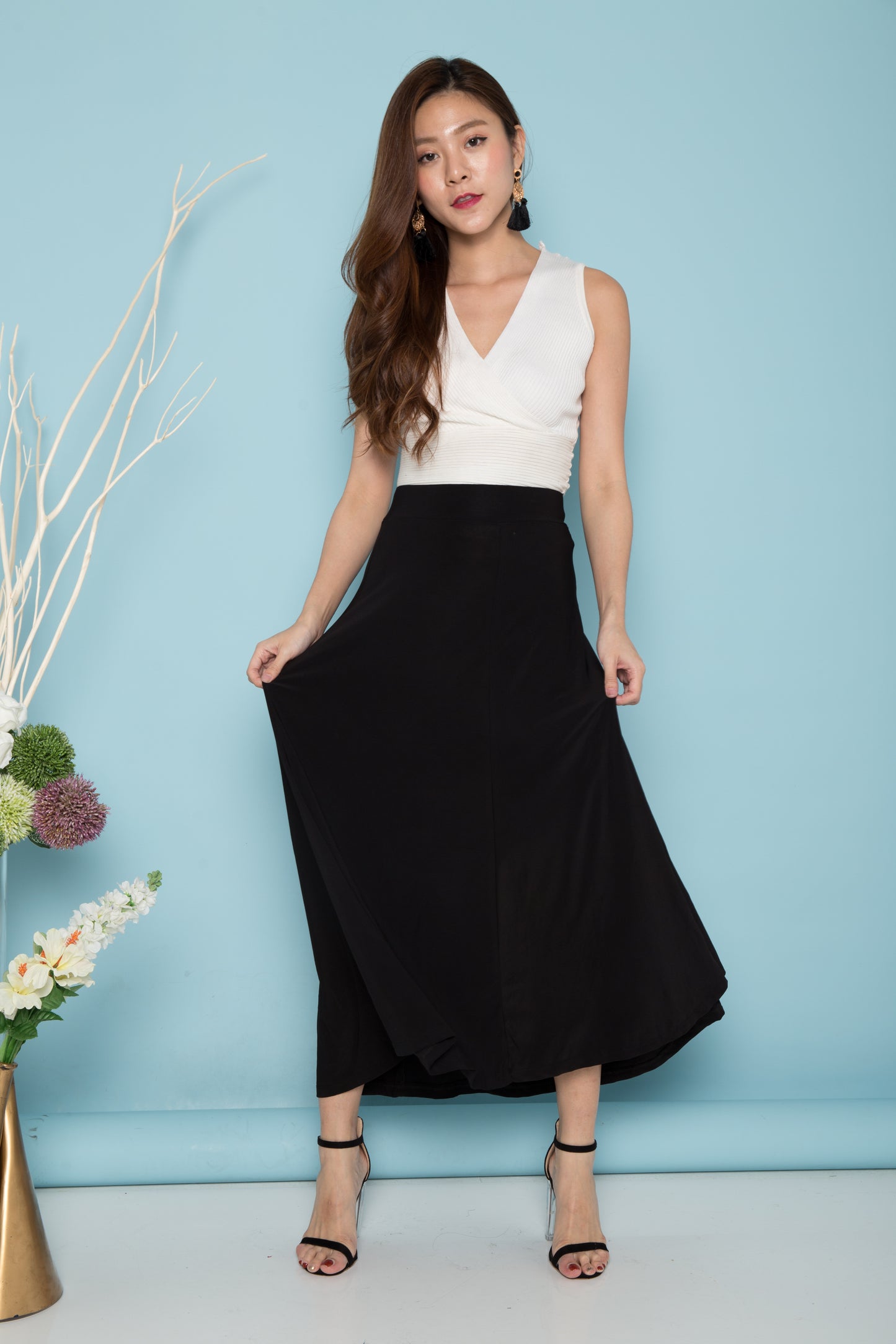 Melany Midi Skirt in Black
